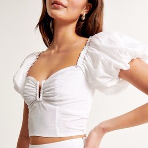 A&F Drama Puff Sleeve Sweetheart Top